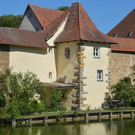 Der Seeweiherturm Apartament Weißenburg in Bayern