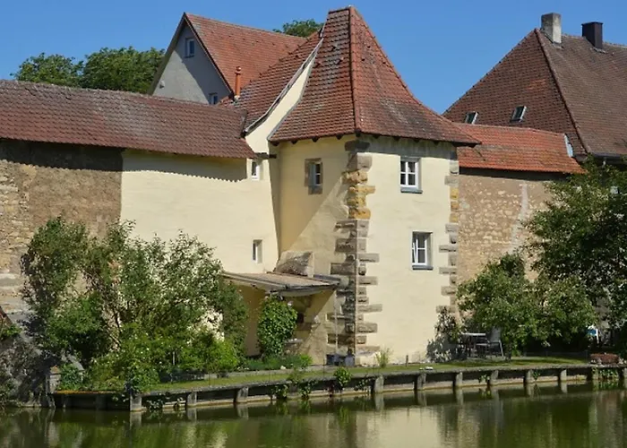 Der Seeweiherturm Apartament Weißenburg in Bayern