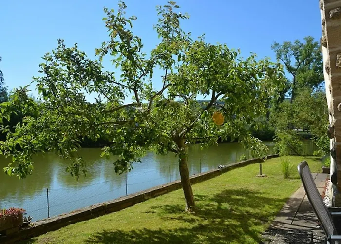 Der Seeweiherturm Weißenburg in Bayern